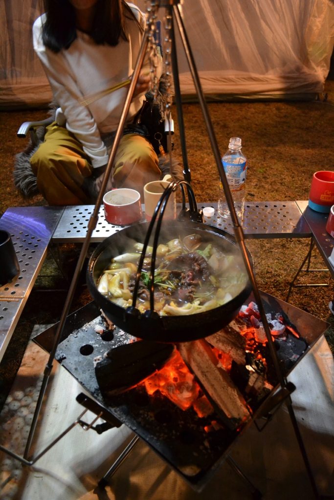 蒜山塩釜キャンプの晩はすき焼き